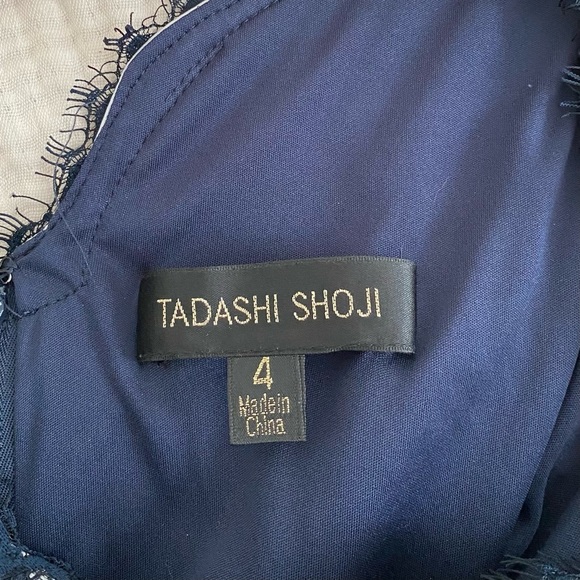 Tadashi Shoji Navy Sleeveless V Neck Lace Gown - Picture 8 of 9